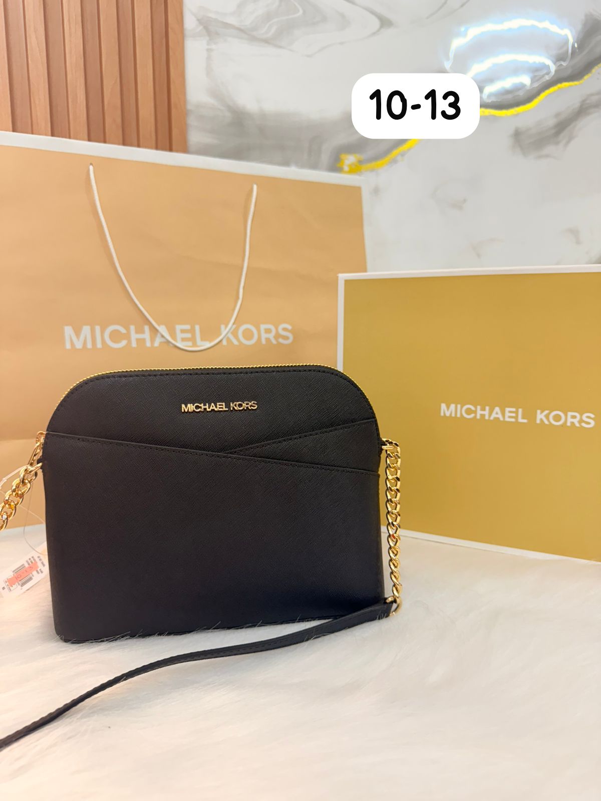 Crossbody Ovalado Negra