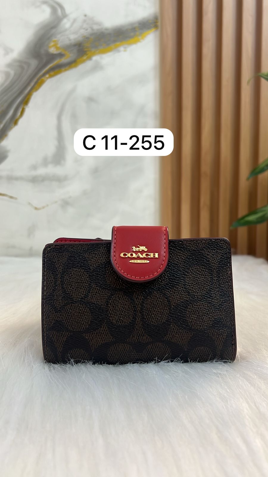 BILLETERA MEDIANA MARRON CON ROJO