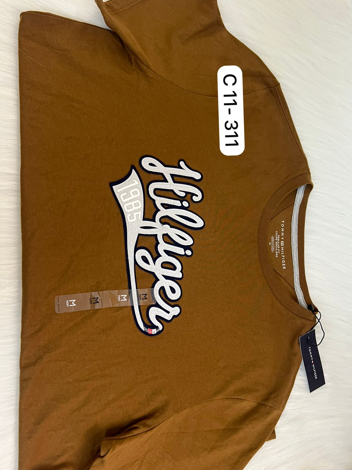POLO CUELLO REDONDO MARRON 