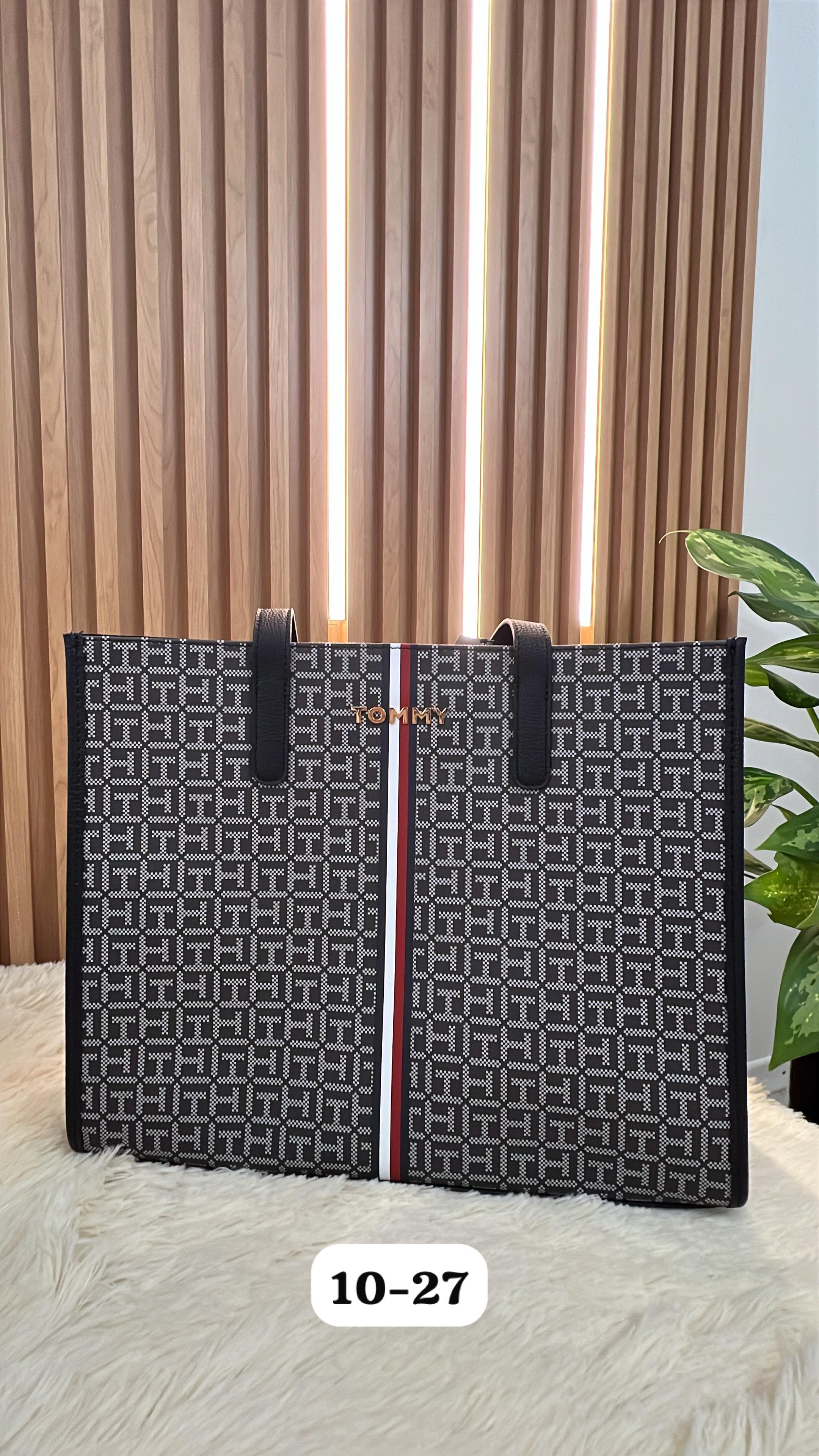 Cartera negro TH