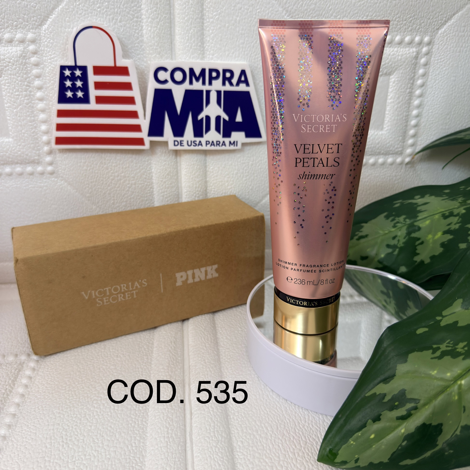Crema Velvet Petals shimmerr VS