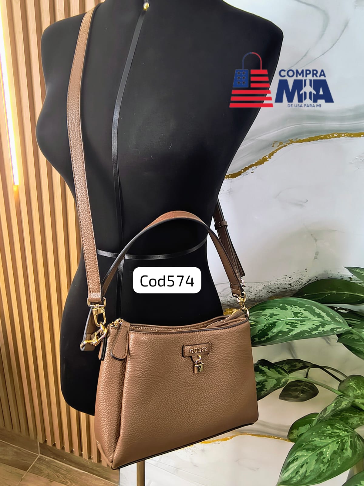 CARTERITA GUESS MARRON CON DORADO