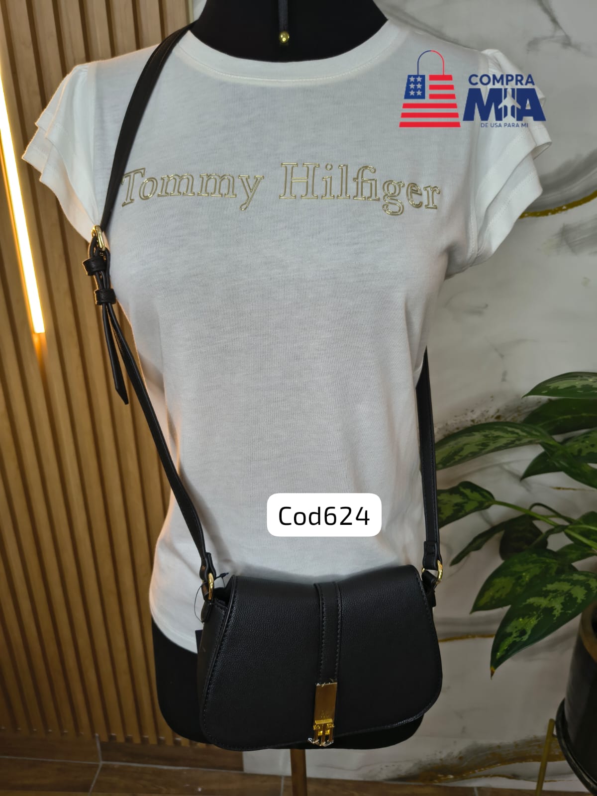 Morral negro con placa dorado chico 