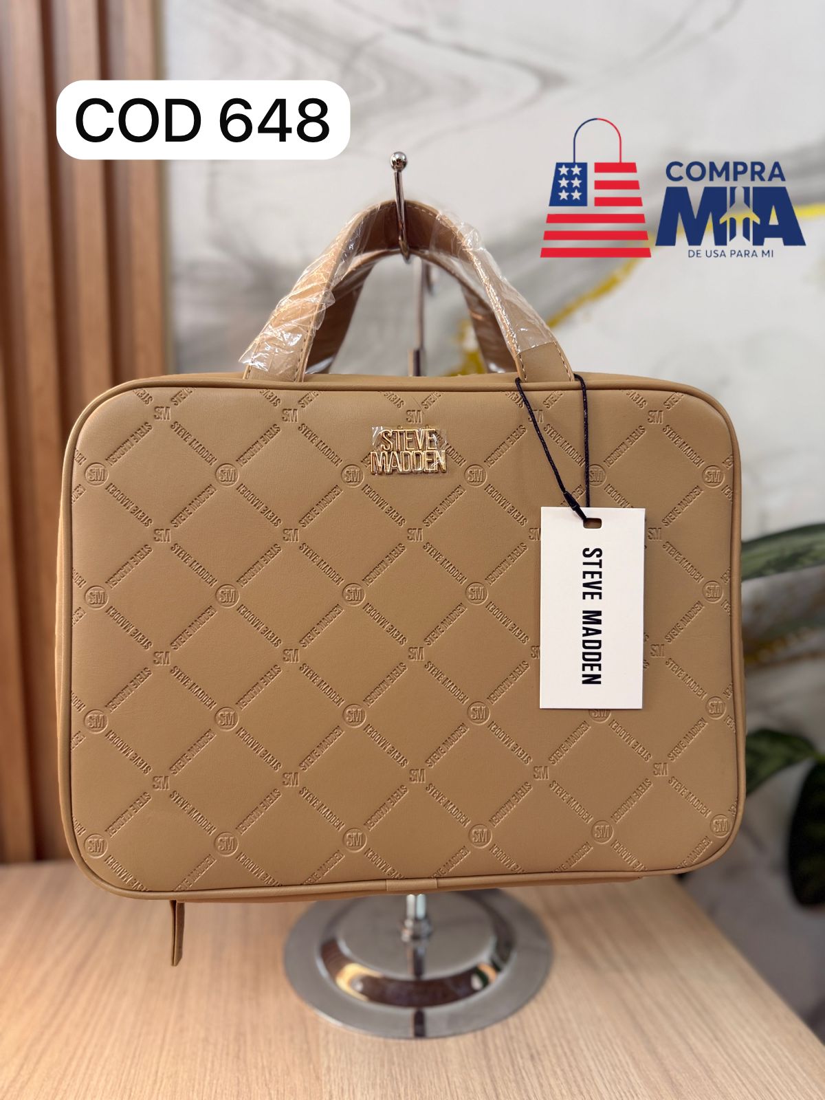 Neceser Cuadrado Camel Steve Madden 