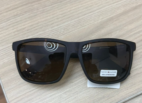 Lentes negro con marron TH 