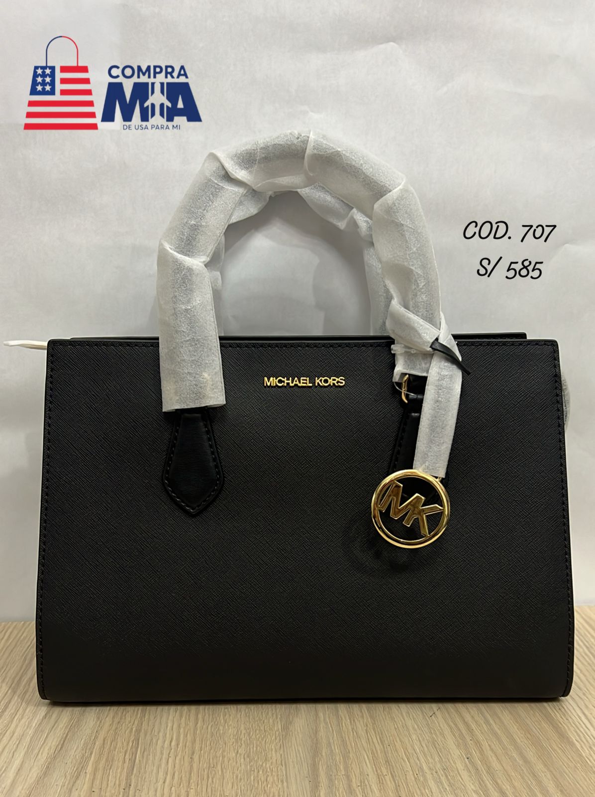 CARTERA NEGRA CON DORADO