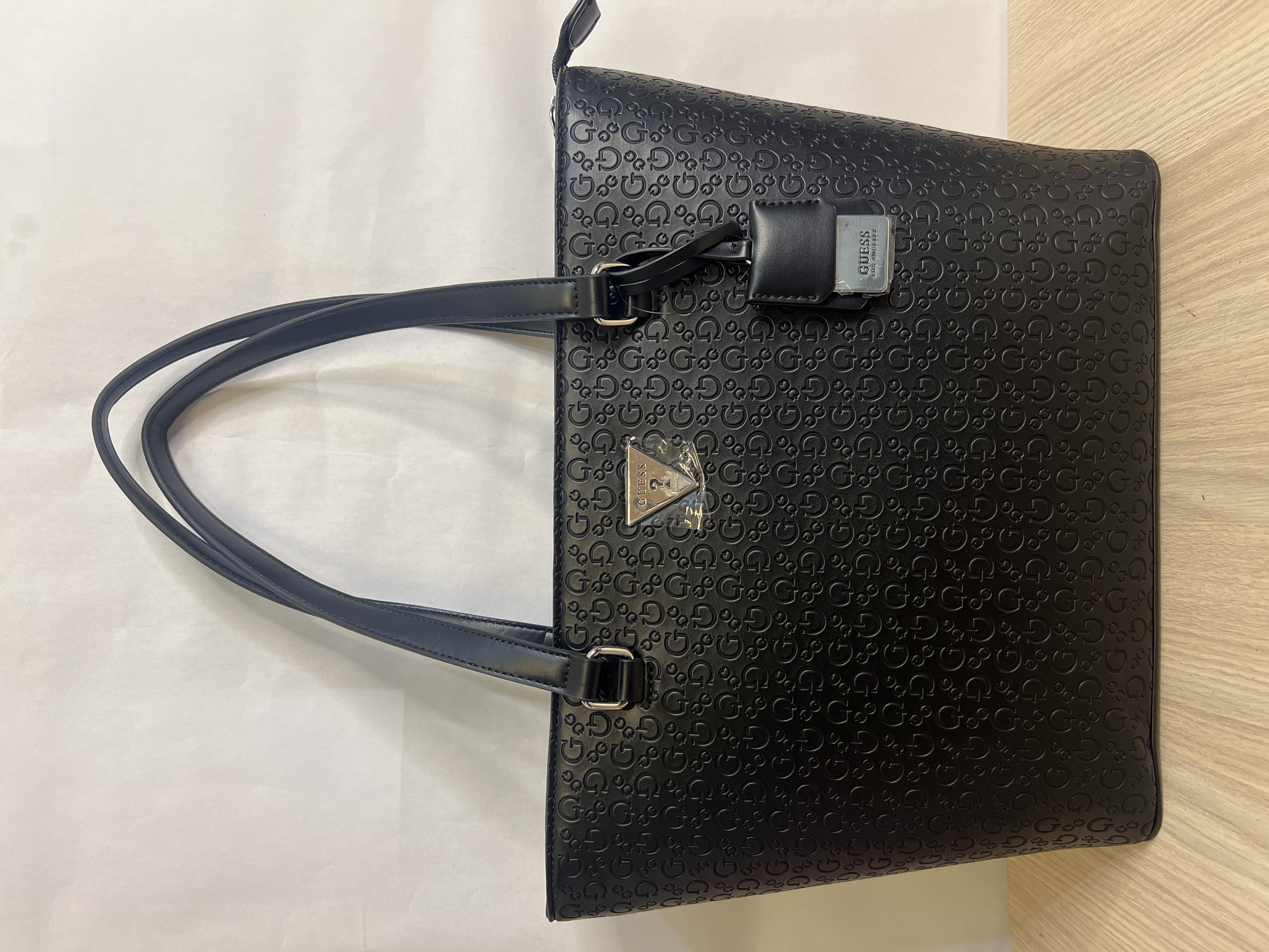 Guess Bolso Tote mediano negro 