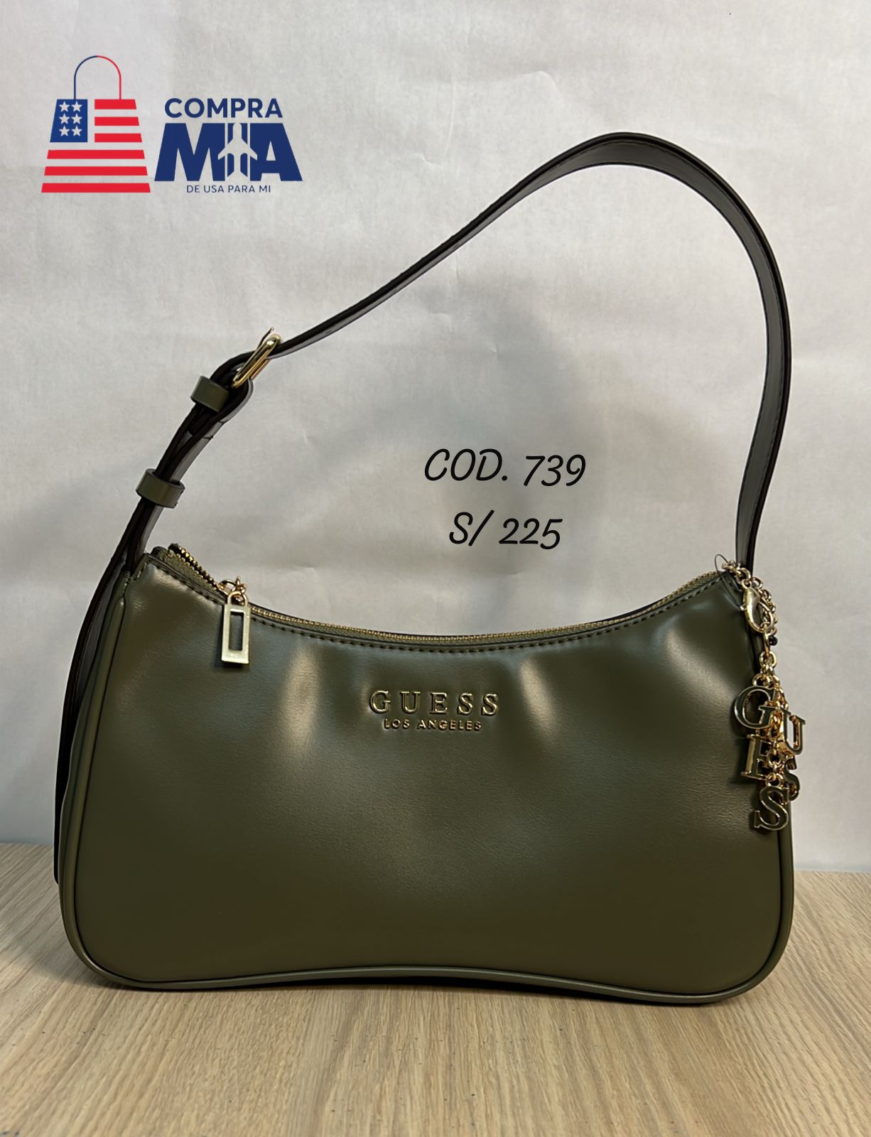 BOLSO GUESS CUERITO VERDE TIPO BAGUETTE