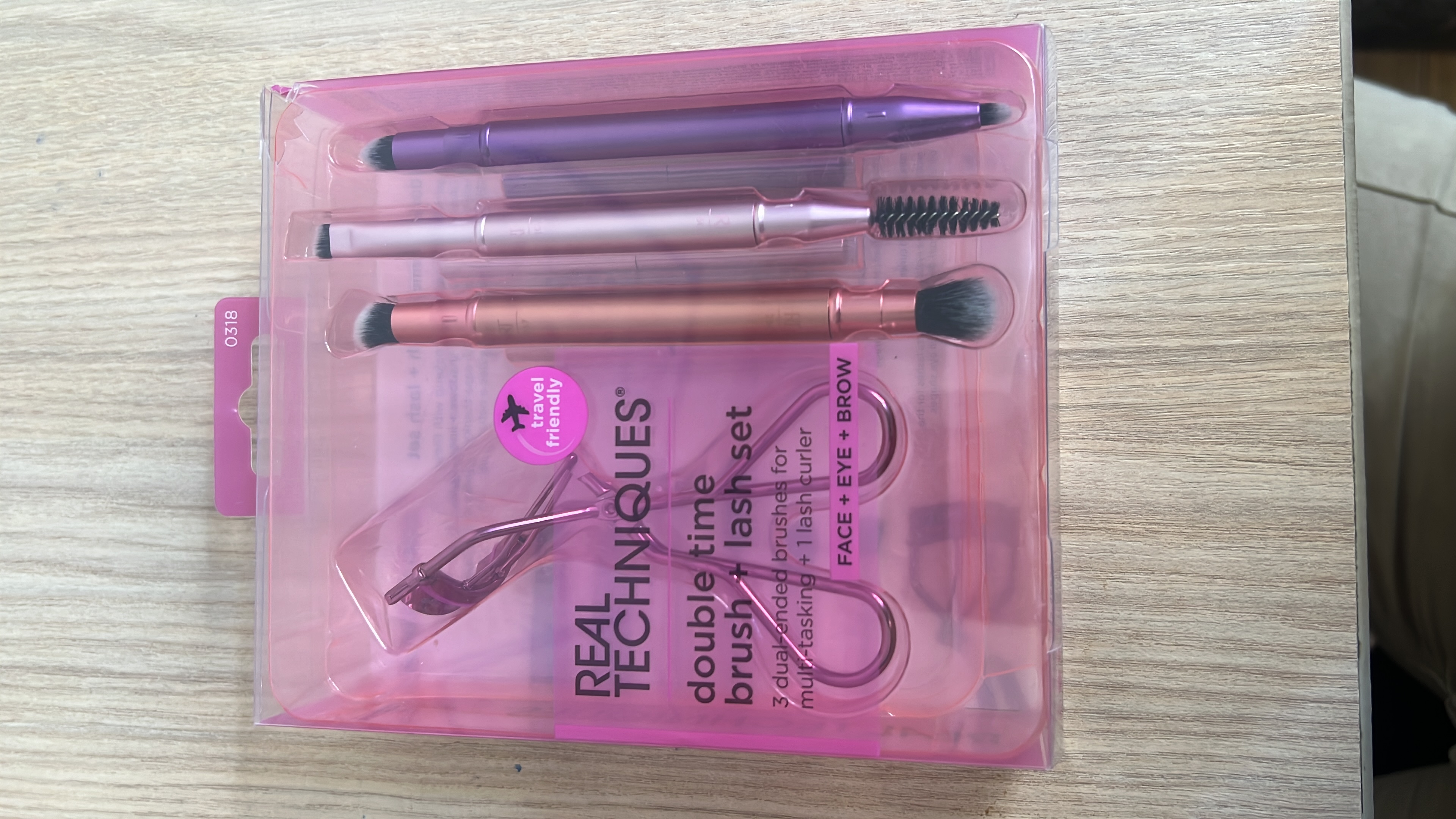 REAL TECHNIQUES BROCHAS CON RIZADOR 