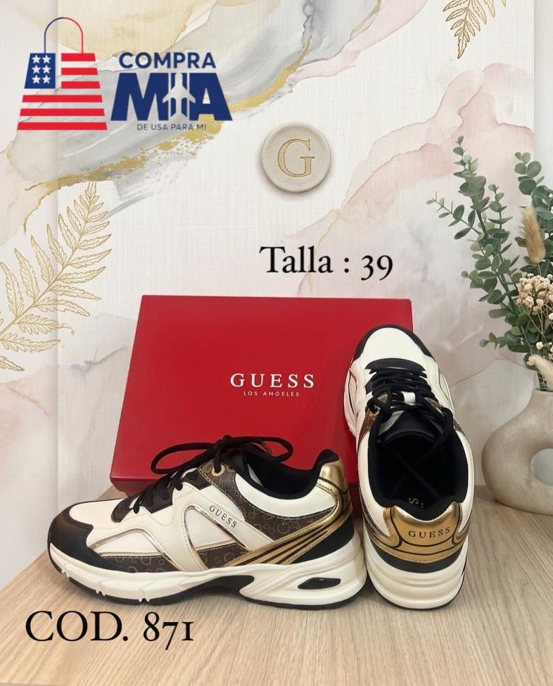 ZAPATILLA GUESS BLANCA CON DORADO Y MARRON 8.5